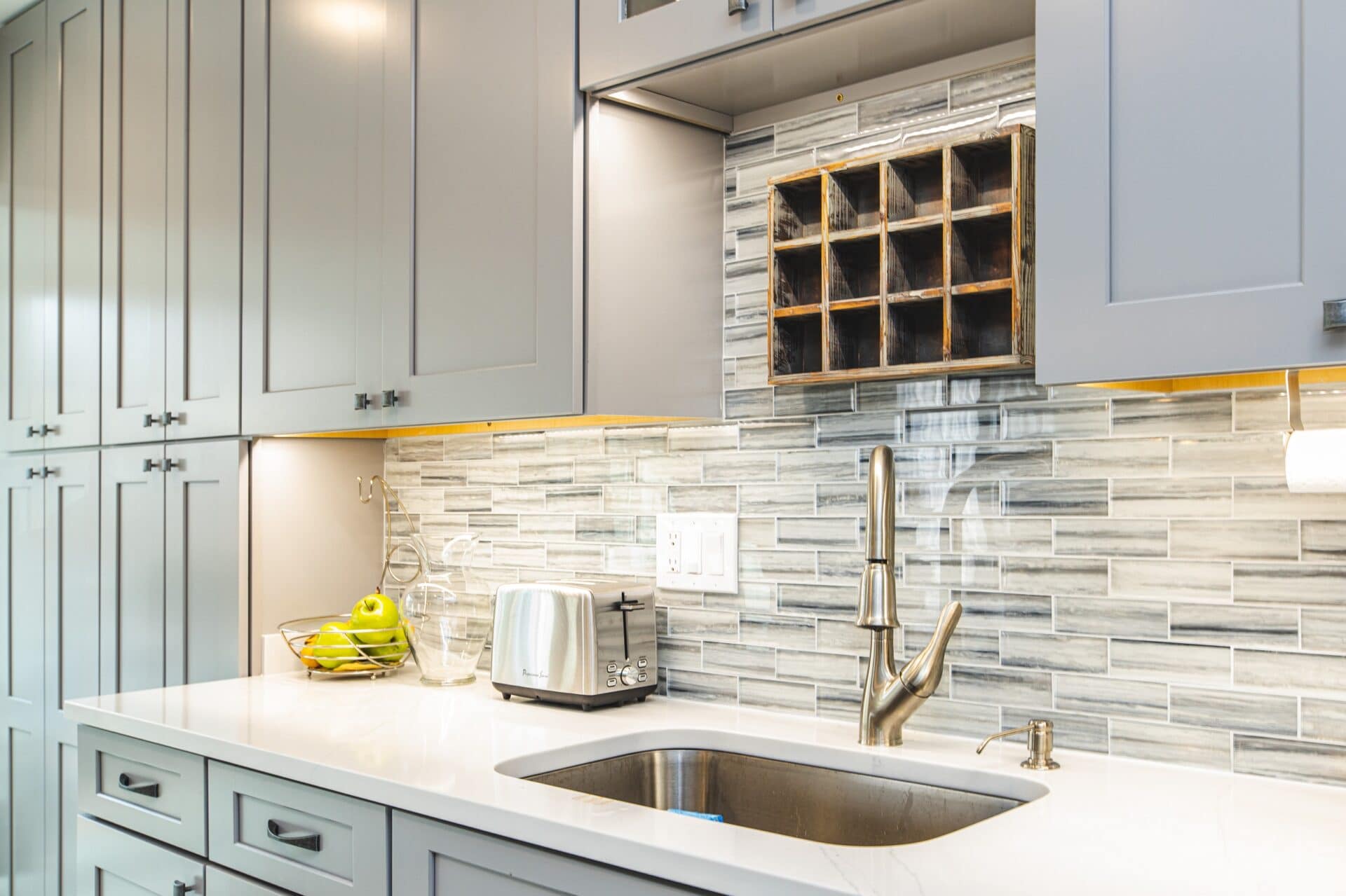 shaker kitchen cabinets